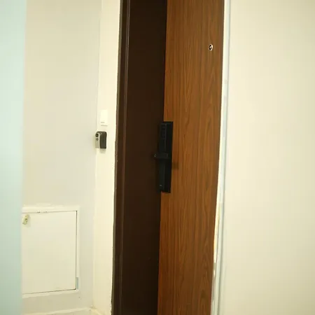 Mihail Central Apartment Скопие Екстериор снимка