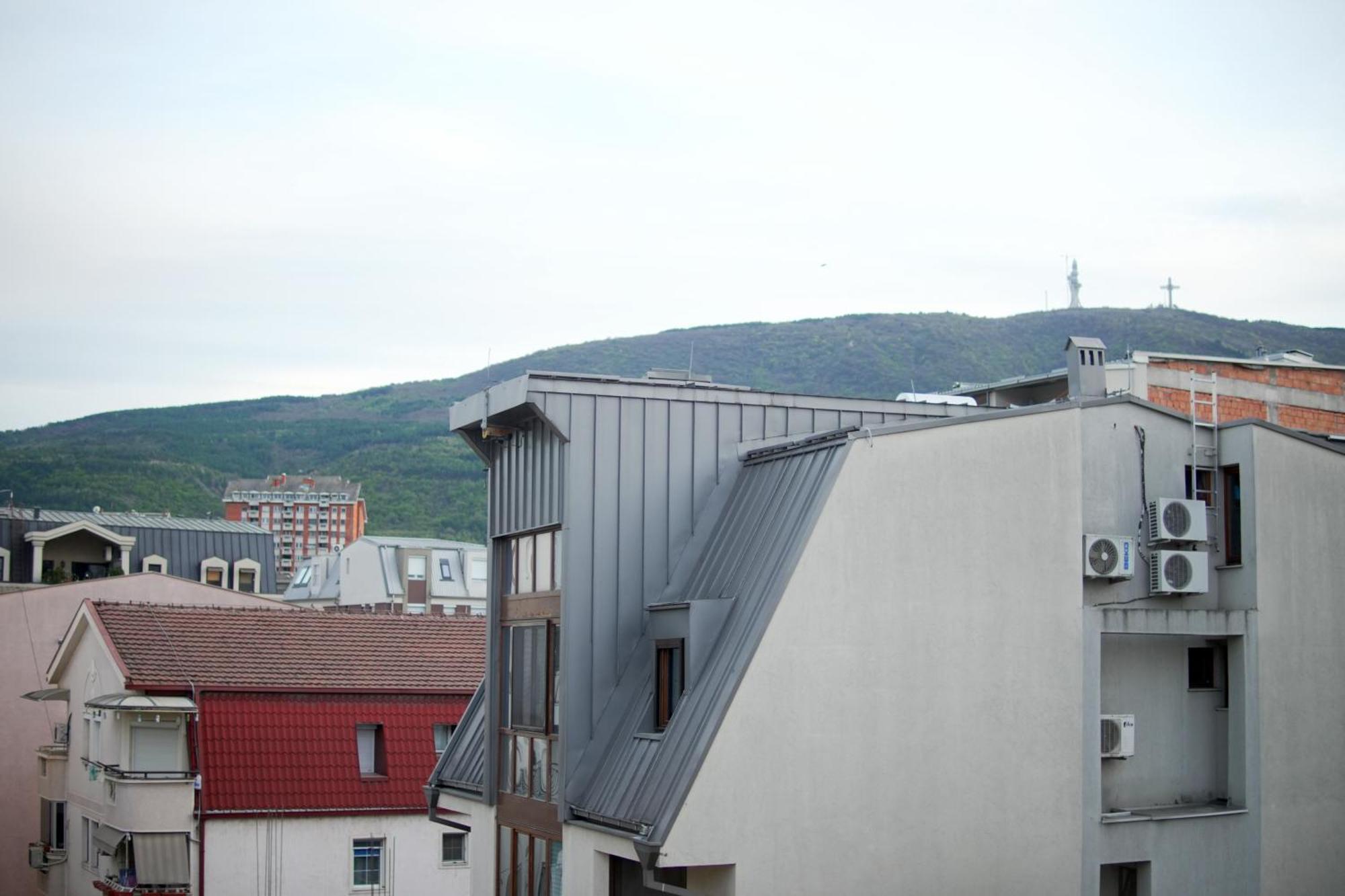 Mihail Central Apartment Апартамент *
