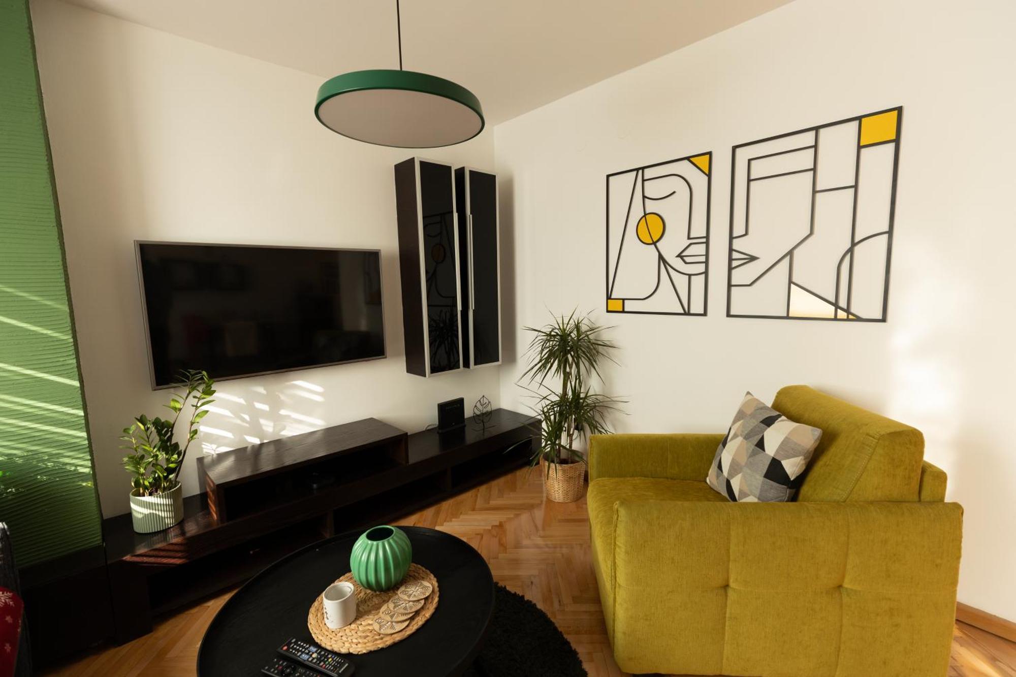 Апартамент Mihail Central Apartment *