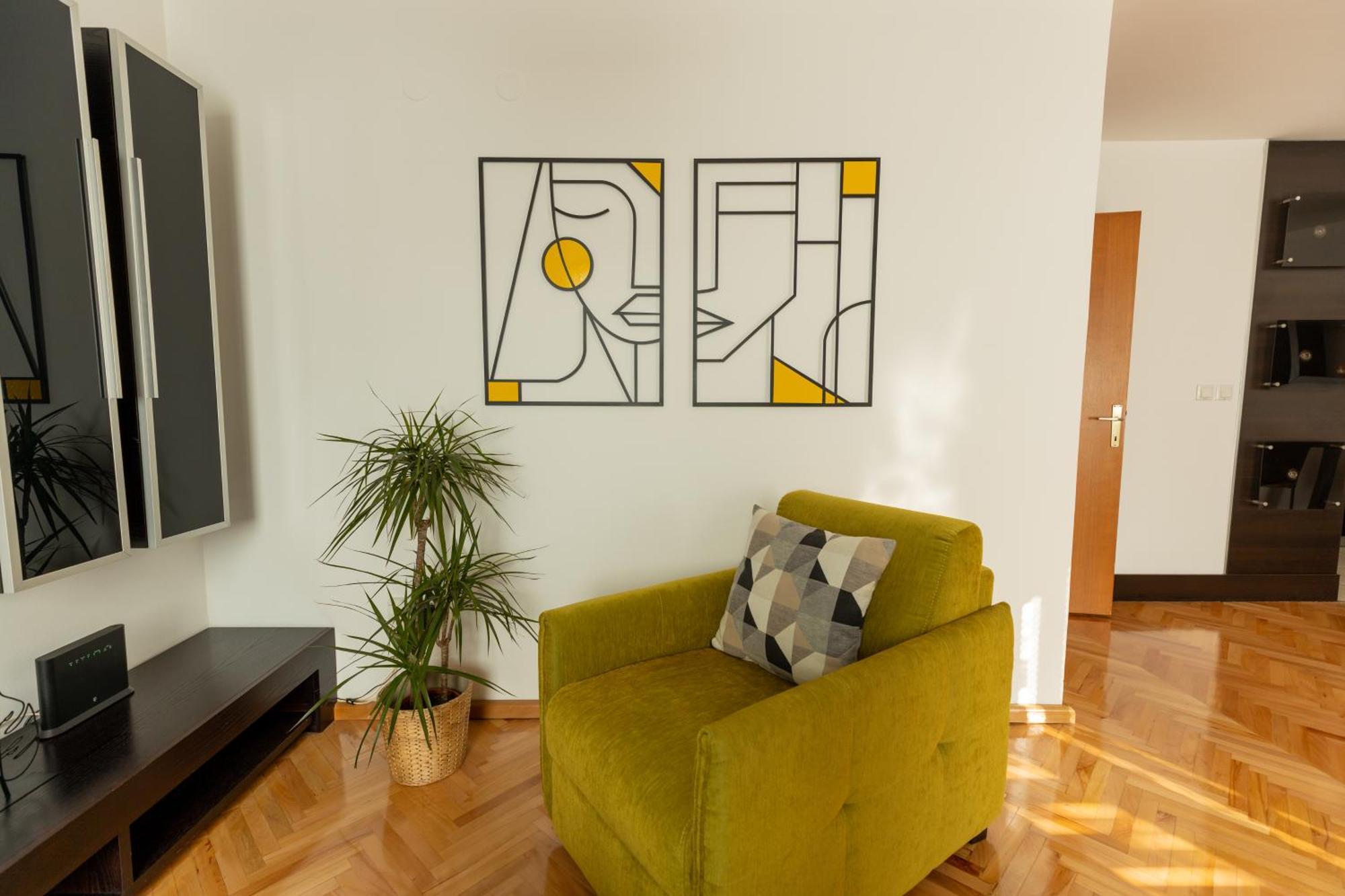 Апартамент Mihail Central Apartment